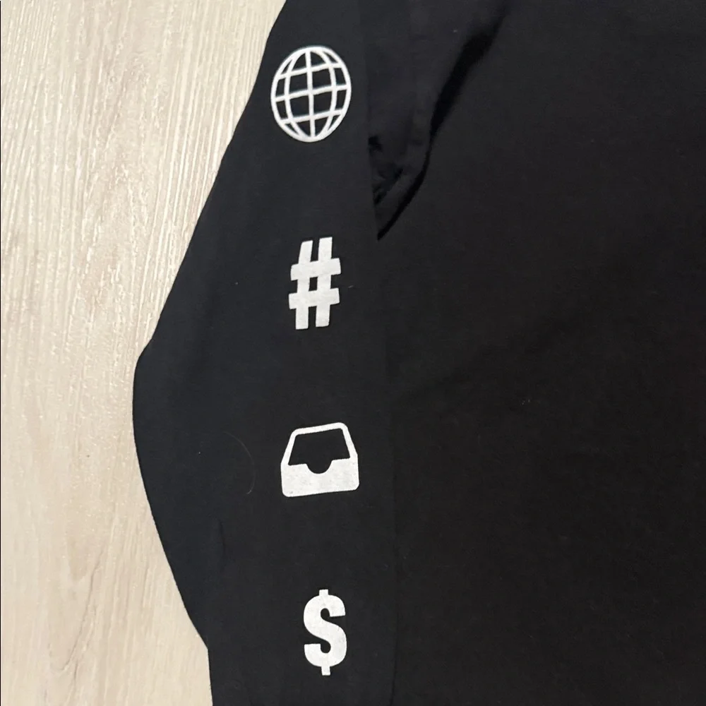 Crown Boys Black Graphic Long-Sleeve Kids Tee size S